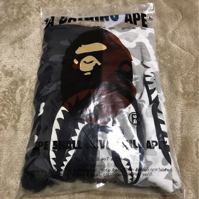 NEIGHBORHOOD(ネイバーフッド)のBAPE NBHD CAMO SHARK FULL ZIP HOODIE　S メンズのトップス(パーカー)の商品写真