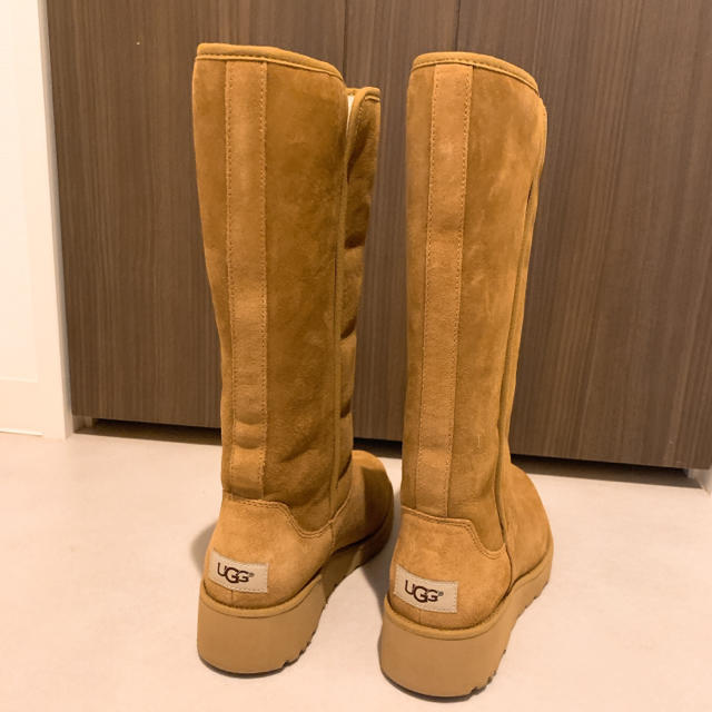 新品・未使用】UGGロングブーツ 珍しいです | loneoakpoint.com