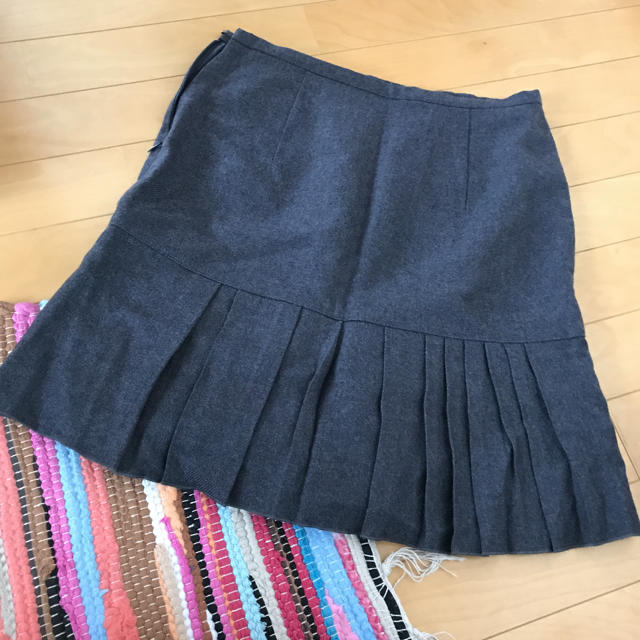 INDIVI(インディヴィ)の最終値下♪美品 日本製 INDIVI スカート ウール 40 グレー レディースのスカート(ひざ丈スカート)の商品写真