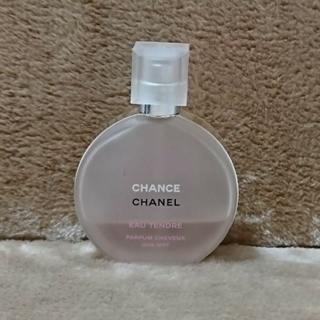 CHANEL(シャネル)の【akemi様専用】CHANEL ヘアミスト チャンスオータンドゥル 35ml コスメ/美容のヘアケア/スタイリング(ヘアウォーター/ヘアミスト)の商品写真