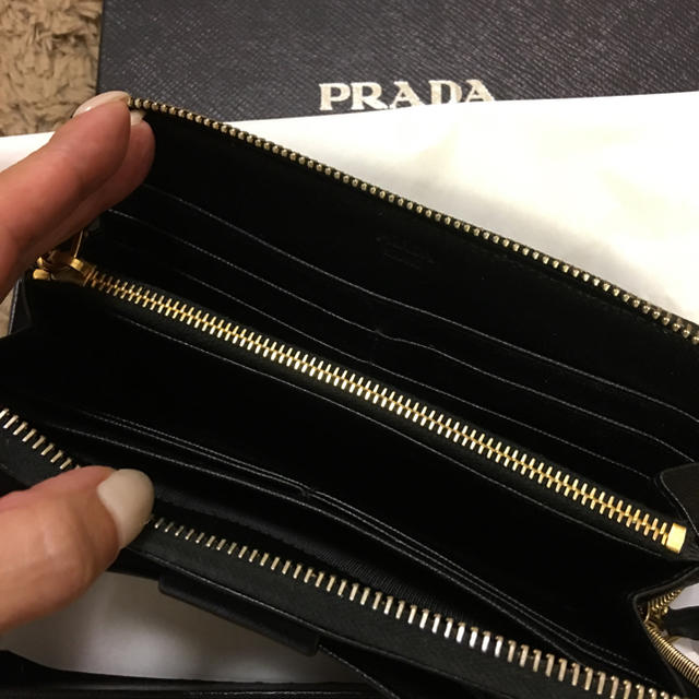 PRADA(プラダ)のプラダ長財布超美品 レディースのファッション小物(財布)の商品写真