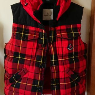 モンクレール(MONCLER)の【koji様専用】モンクレールベスト国内正規品サイズ3(ダウンベスト)