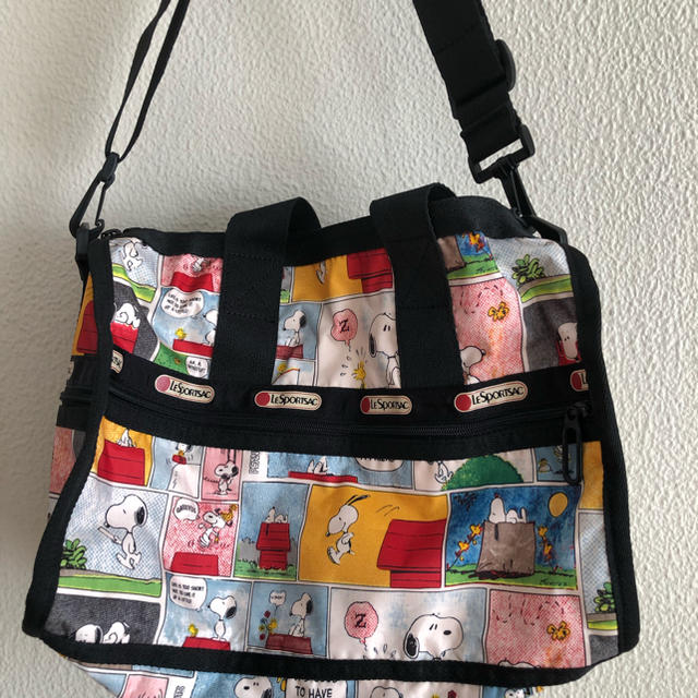 LeSportsac(レスポートサック)の【未使用・新品・ポーチ付】レスポートサック スヌーピー ボストンバック レディースのバッグ(ボストンバッグ)の商品写真