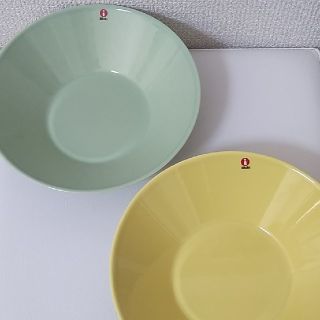 イッタラ(iittala)の新品 イッタラ ティーマ イエロー&セラドングリーン 21cm ボウル(食器)