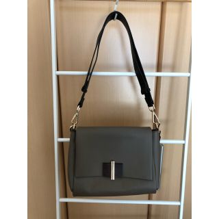 ザラ(ZARA)のザラ ショルダーバッグ 本革(ショルダーバッグ)