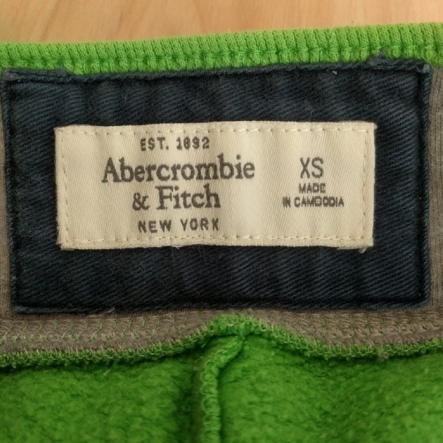 Abercrombie&Fitch(アバクロンビーアンドフィッチ)のアバクロ　スウェットパンツ　裏起毛 レディースのルームウェア/パジャマ(ルームウェア)の商品写真