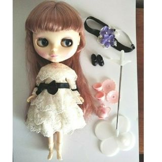 タカラトミー(Takara Tomy)のネオブライス 本体 箱無し ヴェロニカレース 中古 Blythe(人形)