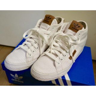 アディダス(adidas)のadidas オリジナルス originals インヒールスニーカー(スニーカー)