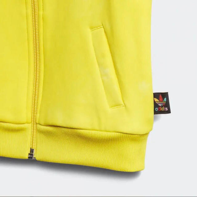 adidas(アディダス)のアディダス オリジナルス ジャージ 上下 セット 新品 黄色 セットアップ キッズ/ベビー/マタニティのキッズ服男の子用(90cm~)(その他)の商品写真