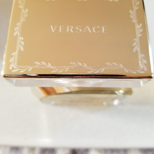 VERSACE(ヴェルサーチ)の美品　VERSACE ヴェルサーチ　ヴァニタス コスメ/美容の香水(香水(女性用))の商品写真