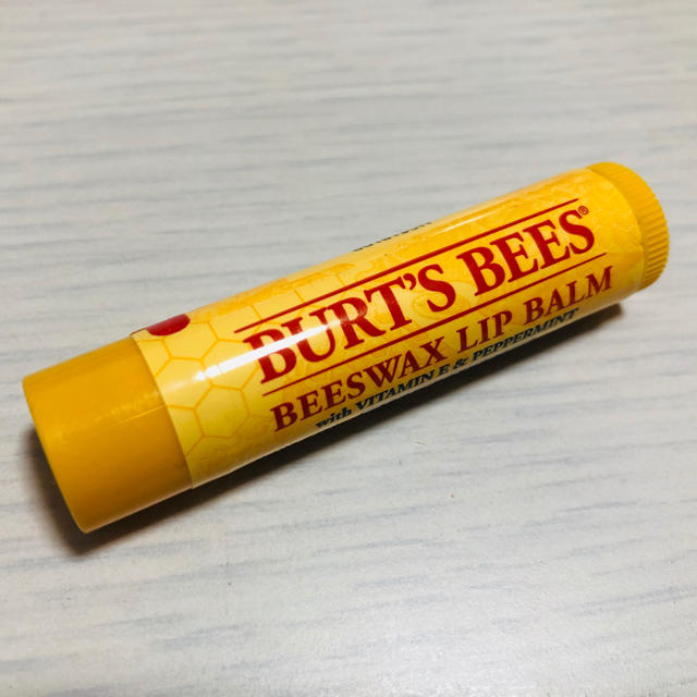 BURT'S BEES(バーツビーズ)のバーツビーズ リップクリーム 《３本》 コスメ/美容のスキンケア/基礎化粧品(リップケア/リップクリーム)の商品写真