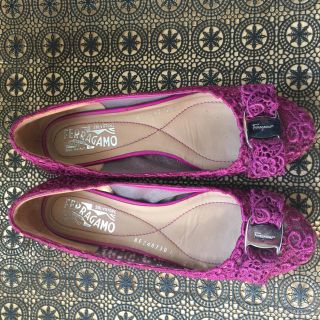 フェラガモ パンプス(ピンク/桃色系)の通販 38点 | Ferragamoを買う