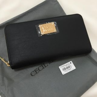 セシルマクビー(CECIL McBEE)の新品 セシルマクビー 四角プレート ラウンドファスナー 長財布 ブラック 黒(財布)