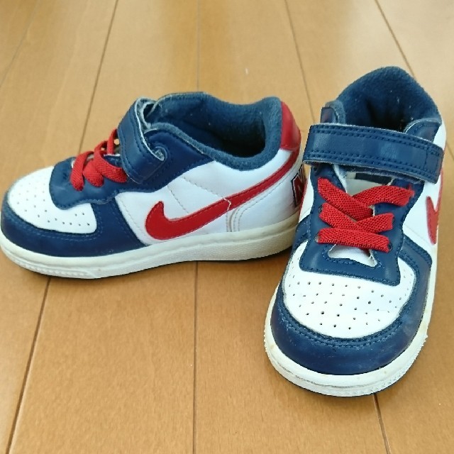 NIKE(ナイキ)の＊＊akane様専用＊＊NIKE☆スニーカー  キッズ/ベビー/マタニティのキッズ靴/シューズ(15cm~)(その他)の商品写真