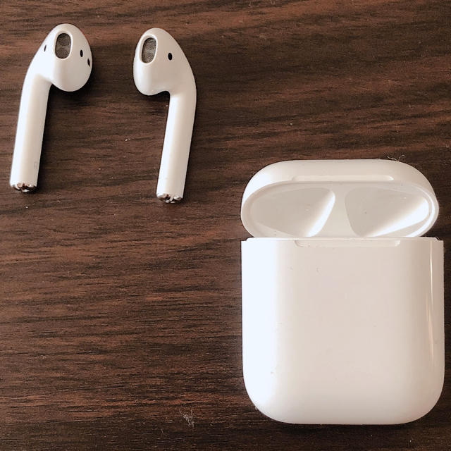 iPhone(アイフォーン)のiPhone airpods スマホ/家電/カメラのオーディオ機器(ヘッドフォン/イヤフォン)の商品写真