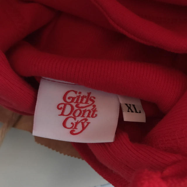 GDC(ジーディーシー)のGirls don't cry パーカー  XL 赤 レッド 新品 GDC メンズのトップス(パーカー)の商品写真