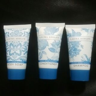 ローラアシュレイ(LAURA ASHLEY)のローラアシュレイ　アメニティ3点セット　ホテルアメニティ　(サンプル/トライアルキット)