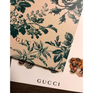 グッチ(Gucci)の【新品未使用】GUCCI グッチ ノート シール ウオモ4月号付録(手帳)