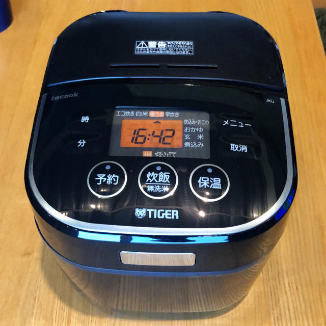 TIGER(タイガー)のタイガー IH 炊飯器 炊きたて 3合 スマホ/家電/カメラの調理家電(炊飯器)の商品写真