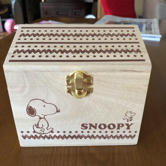 SNOOPY(スヌーピー)のSNOOPY木箱付きマグカップ キッズ/ベビー/マタニティの授乳/お食事用品(マグカップ)の商品写真