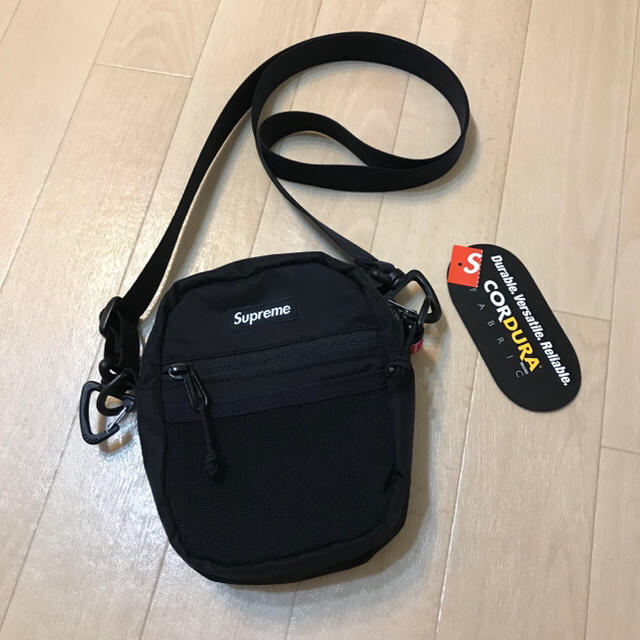 黒 17ss Supreme Small Shoulder Bag