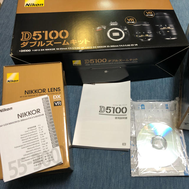 Nikon(ニコン)のNikon D5100 ダブルズームキット スマホ/家電/カメラのカメラ(デジタル一眼)の商品写真