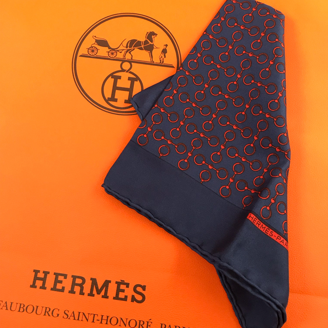 ファッション小物HERMES プチカレ スカーフ