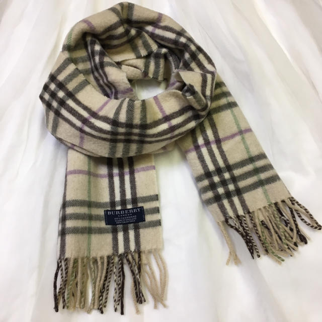 BURBERRY(バーバリー)のBURBERRY カシミア100% アイボリー レディースのファッション小物(マフラー/ショール)の商品写真