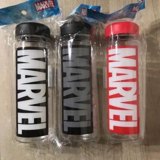 マーベル(MARVEL)のマーベル クリアボトル 選べる 2本セット(弁当用品)