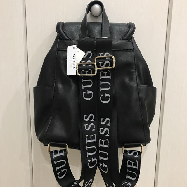 GUESS(ゲス)のGUESSリュック レディースのバッグ(リュック/バックパック)の商品写真