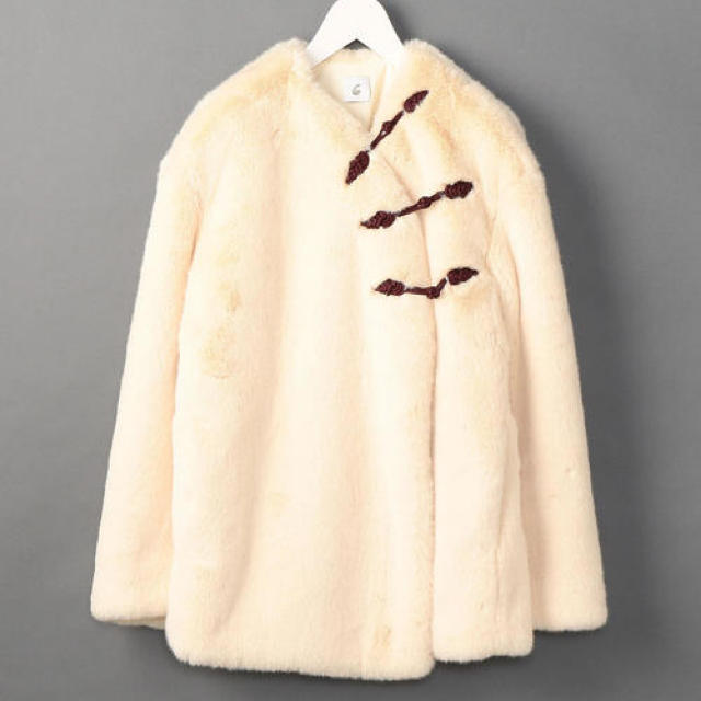 BEAUTY&YOUTH UNITED ARROWS(ビューティアンドユースユナイテッドアローズ)のaya 様専用 6(ROKU) FAKE FUR CHINA OUTER コート レディースのジャケット/アウター(毛皮/ファーコート)の商品写真