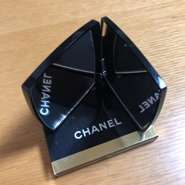 CHANEL(シャネル)のシャネル ミラー 新品 レディースのファッション小物(ミラー)の商品写真