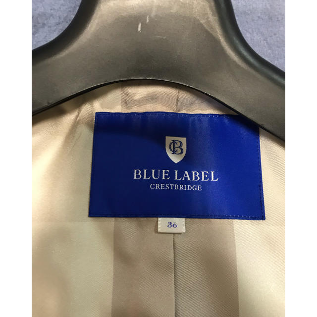BURBERRY BLUE LABEL(バーバリーブルーレーベル)のBLUE LABEL CRESTBRIDGE コート レディースのジャケット/アウター(ピーコート)の商品写真