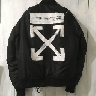 オフホワイト(OFF-WHITE)の専用(ナイロンジャケット)