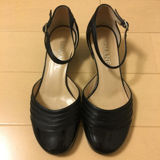 シャネル(CHANEL)のCHANEL ストラップローヒールパンプス(ハイヒール/パンプス)