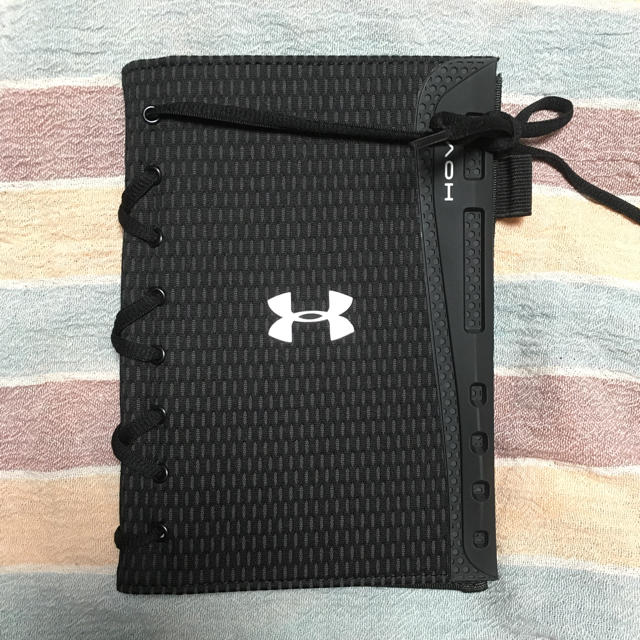 UNDER ARMOUR(アンダーアーマー)のアンダーアーマー 手帳カバーのみ インテリア/住まい/日用品の文房具(ファイル/バインダー)の商品写真