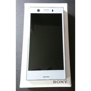 エクスペリア(Xperia)のXperia XZ1 Compact SO-02K ホワイト シルバー(スマートフォン本体)