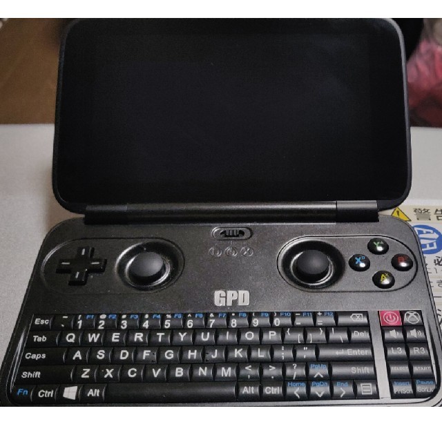 GPD win アルミシェル（Z8750）　初期化済