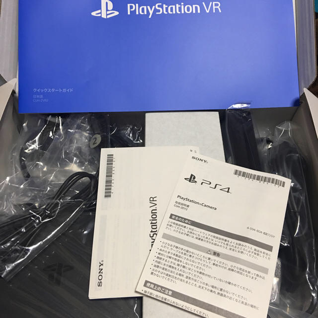PlayStation VR(プレイステーションヴィーアール)のPSVRスペシャルオファー  エンタメ/ホビーのゲームソフト/ゲーム機本体(家庭用ゲーム機本体)の商品写真