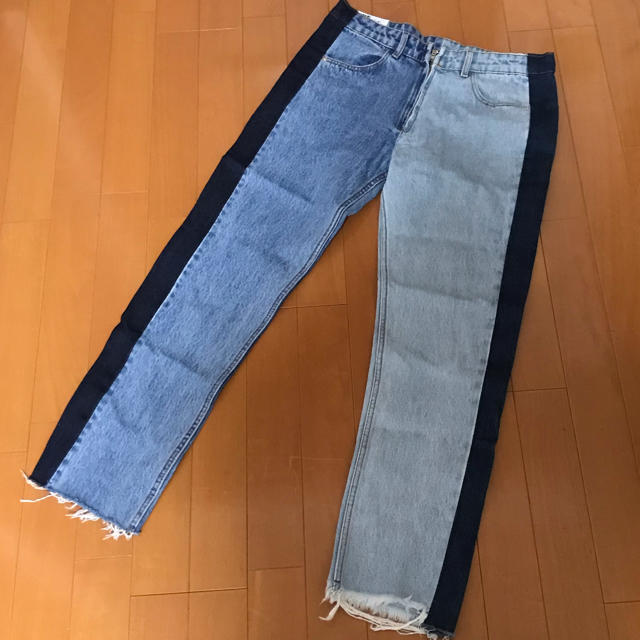 ZARA(ザラ)のZARA デニム レディースのパンツ(デニム/ジーンズ)の商品写真