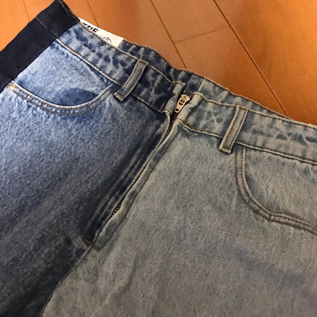 ZARA(ザラ)のZARA デニム レディースのパンツ(デニム/ジーンズ)の商品写真