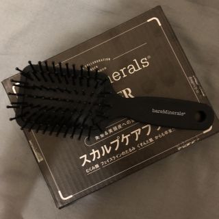 ベアミネラル(bareMinerals)のスカルプケアブラシ(スカルプケア)