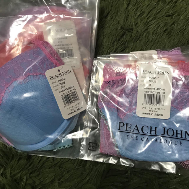 PEACH JOHN(ピーチジョン)のPEACH JOHN 福袋 セット レディースの下着/アンダーウェア(ブラ&ショーツセット)の商品写真