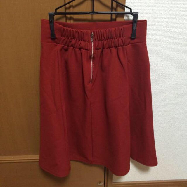 GU(ジーユー)のGU フレアスカート レディースのスカート(ひざ丈スカート)の商品写真