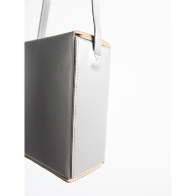 Aeta BOX SHOULDER