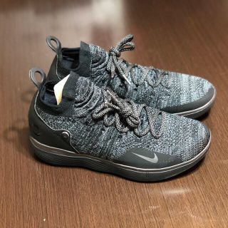 ナイキ(NIKE)のNIKE ZOOM  KD11(スニーカー)