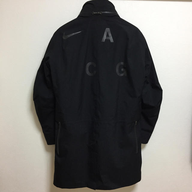 NIKE(ナイキ)の美品 黒S NikeLab ACG Trench System Jacket メンズのジャケット/アウター(トレンチコート)の商品写真