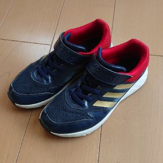 アディダス(adidas)の2/1hitomi様専用です！adidas スニーカー 23.5 ネイビー(スニーカー)