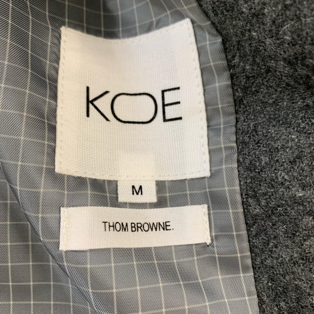 THOM BROWNE(トムブラウン)のトムブラウン×KOE  中綿ベスト メンズのジャケット/アウター(ダウンベスト)の商品写真