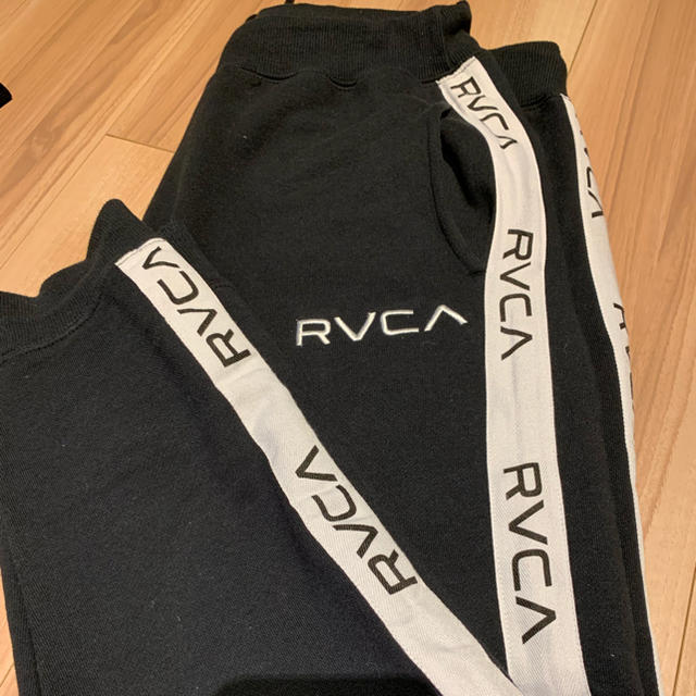 RVCA - RVCAラインロゴスウェットパンツ👏✨の通販 by もにs shop ...